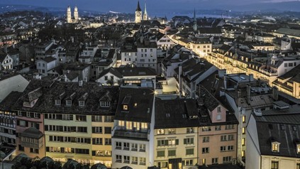 Zürich nachts von oben