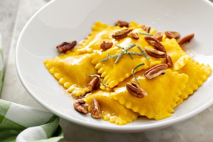 Frittierte Kr Uter Ricotta Ravioli Mit Pekannuss Hogapage Nachrichten