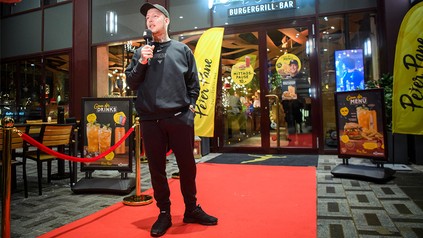 MontanaBlack mit Live-Event vor dem "Peter Pane"-Restaurant