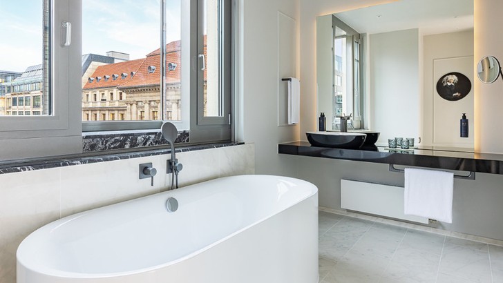 Badezimmer der Corner Suite (Foto: © Hotel Luc)