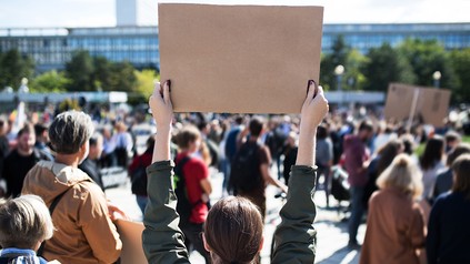 Protest mit Plakaten