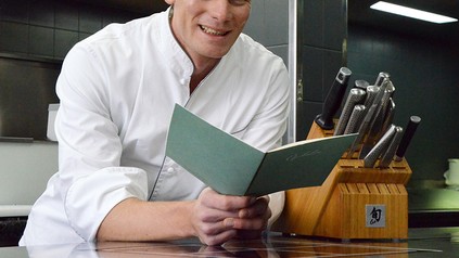 Koch Dirk Hoberg in seiner Restaurantküche